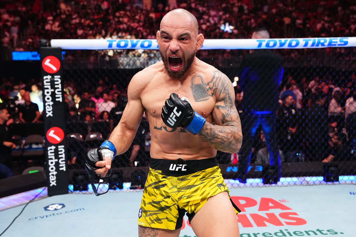 UFC 314: Mitchell v Silva