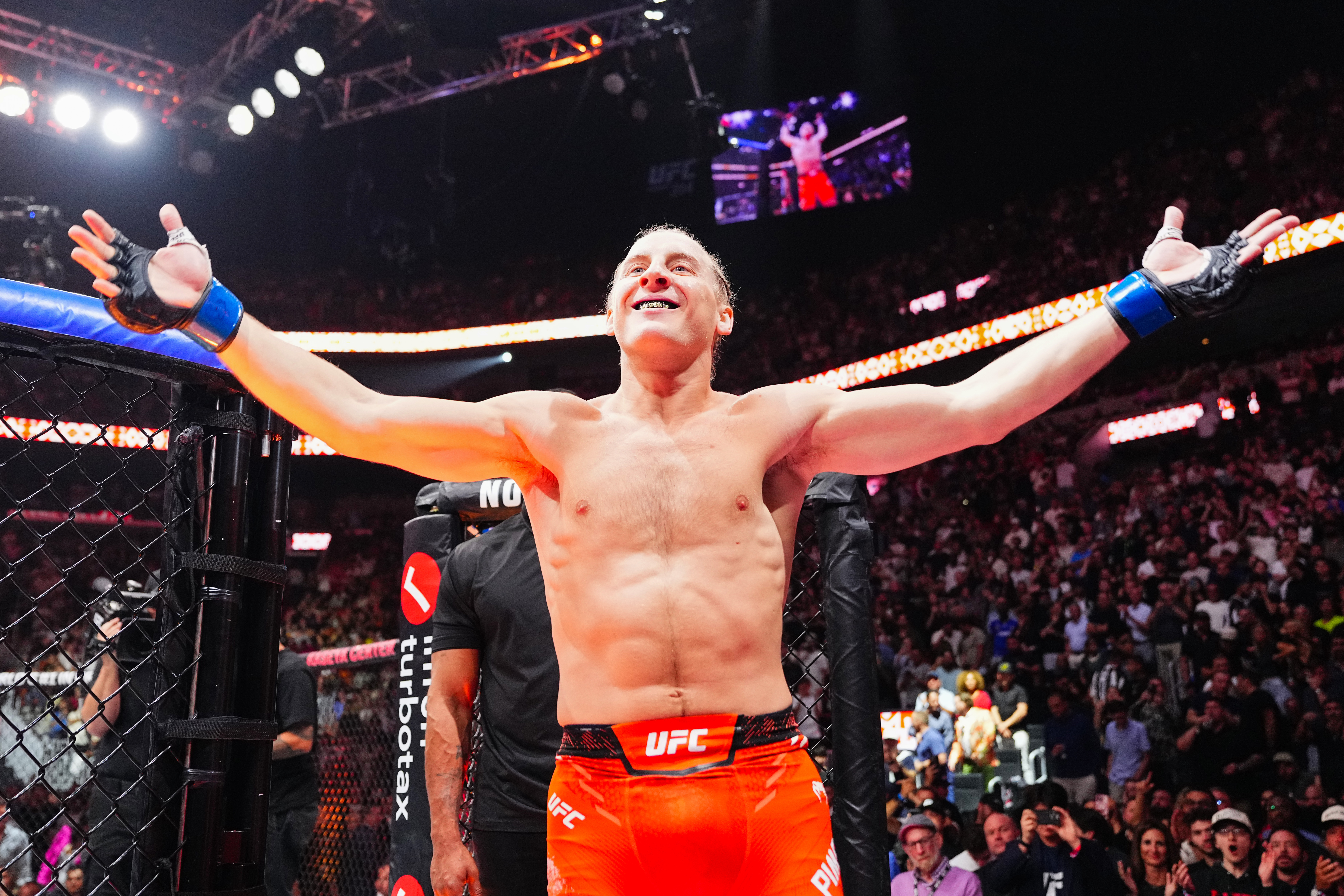 UFC 314: Chandler v Pimblett